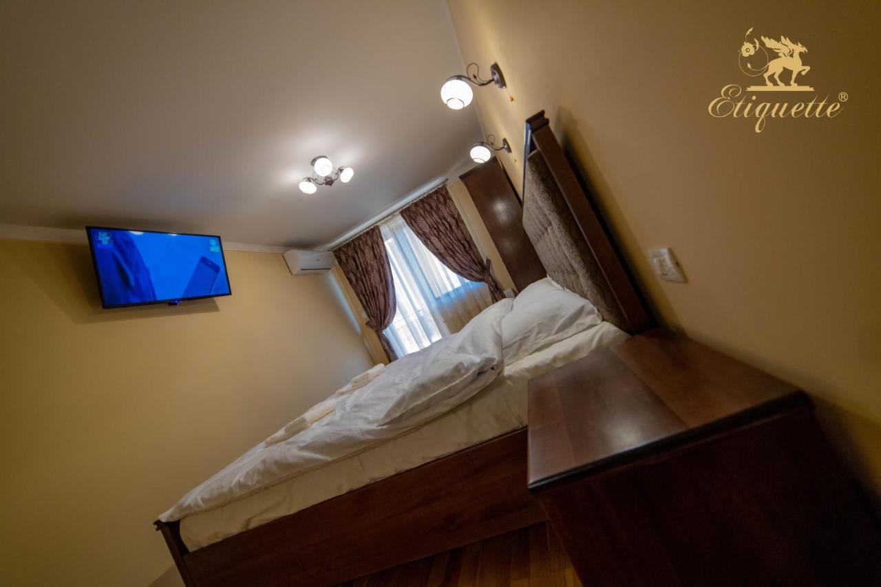 Villa Etiquette Deva Exteriör bild